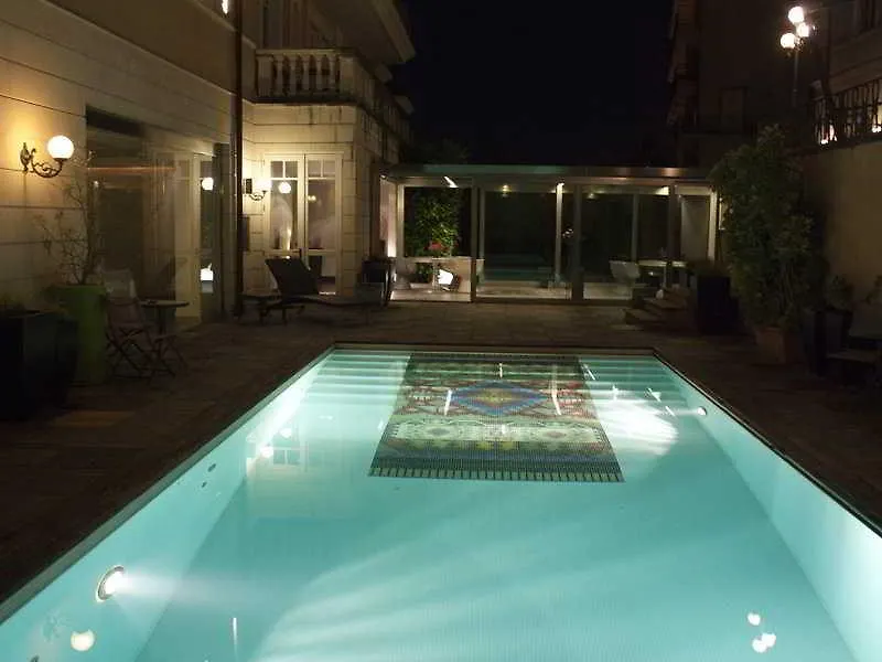 Una Hotels One Catánia