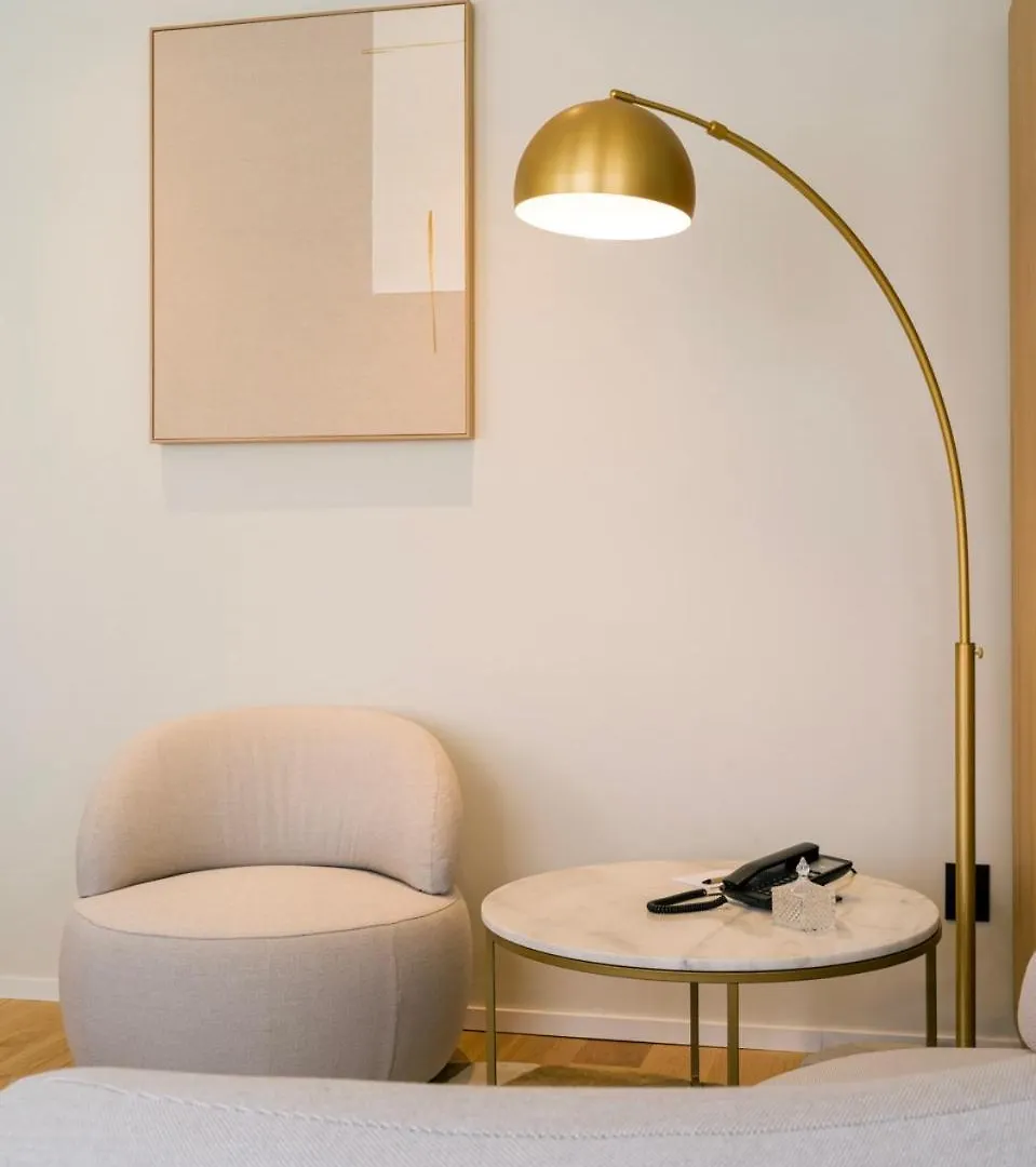 ****  Una Hotels One CTA Italia