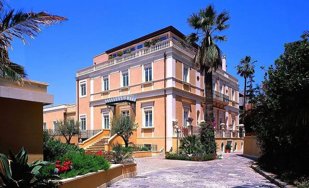 Una Hotels One Catánia